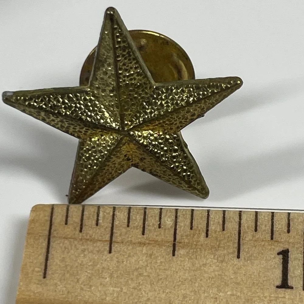 Vintage Gold Star Lapel Pin Unisex Small Textured Five Point Hat Tie Tack